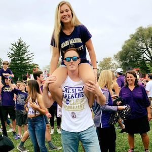 Meet your Posher, Peyton